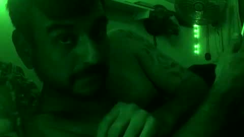 Snapshot of mrkodigo chatting on October 28, 5:22 am Sunday online show from October 28, 5:22 am