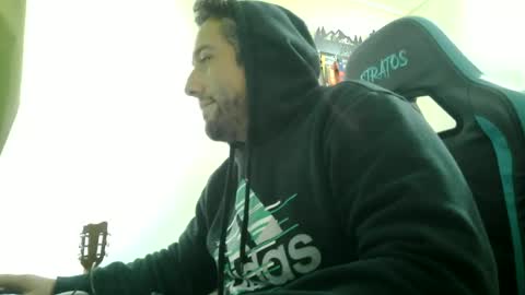 Snapshot of mrlilnice chatting on June 12, 2:27 pm mrlilnice online show from June 12, 2:27 pm