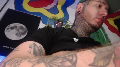 Snapshot of mrmanny__ chatting on October 3, 8:44 am mrmanny__ online show from October 3, 8:44 am