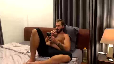 Max online show from March 5, 11:28 am