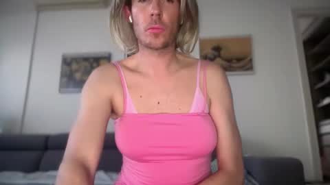 TaleOfLaura online show from February 26, 4:28 pm