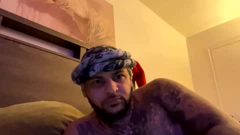 Snapshot of mrnineinch1995 chatting on December 22, 3:25 am mrnineinch1995 online show from December 22, 3:25 am