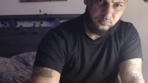 Snapshot of mrnineinch1995 chatting on April 18, 1:20 am mrnineinch1995 online show from April 18, 1:20 am