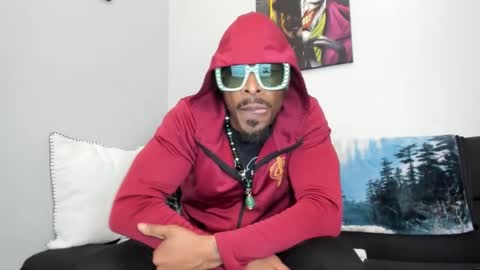 Snapshot of mromg007 chatting on February 14, 1:18 pm mromg007 online show from February 14, 1:18 pm