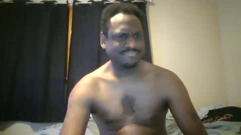 Snapshot of mroutla chatting on May 20, 5:24 am shaun online show from May 20, 5:24 am