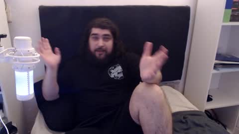 Snapshot of mrpuffymen chatting on March 9, 9:35 am MrPuffy online show from March 9, 9:35 am