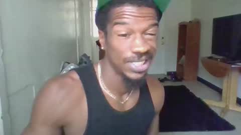 Snapshot of mrs0010in chatting on May 5, 5:21 pm mrs0010in online show from May 5, 5:21 pm