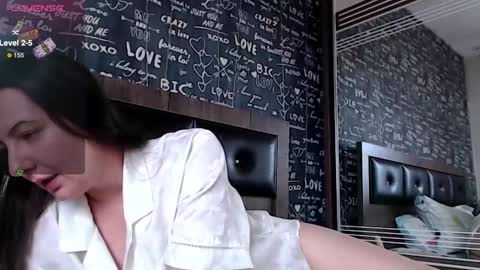 Lara online show from March 8, 12:09 pm