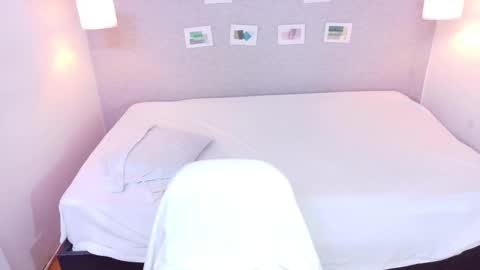 mrs_buttocks online show from December 19, 8:49 pm