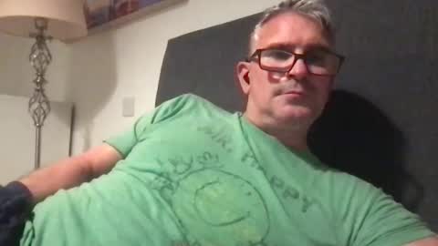 Snapshot of mrsensible chatting on November 5, 12:43 am Mr Sensible online show from November 5, 12:43 am