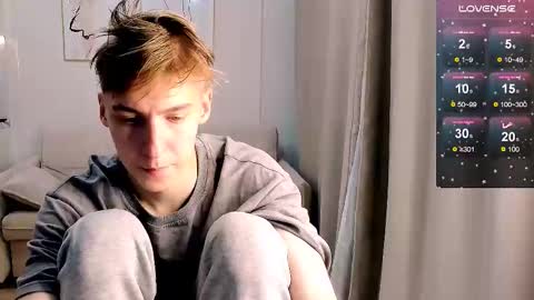 Snapshot of mrsexycum4u chatting on November 27, 11:07 pm Adam online show from November 27, 11:07 pm