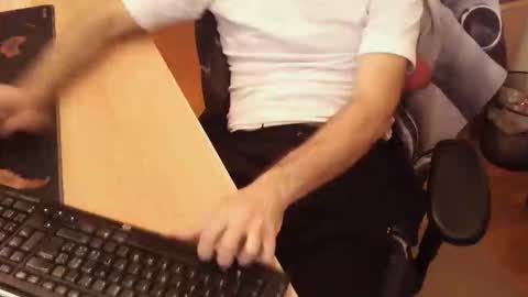 Snapshot of mrshadow903 chatting on February 22, 7:34 pm mrshadow903 online show from February 22, 7:34 pm