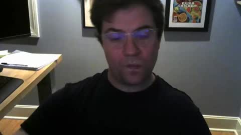 Snapshot of mrsleepyface1 chatting on February 16, 5:25 am mrsleepyface1 online show from February 16, 5:25 am