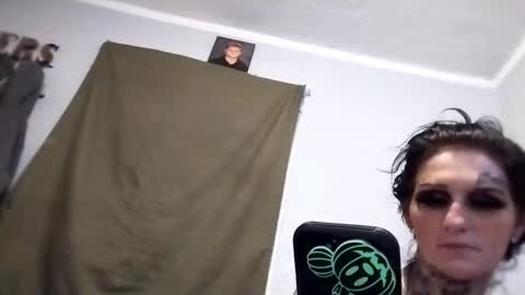 mrssavage97 online show from October 5, 5:28 am