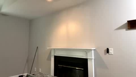 mrstr33tfr33k online show from September 25, 8:01 pm