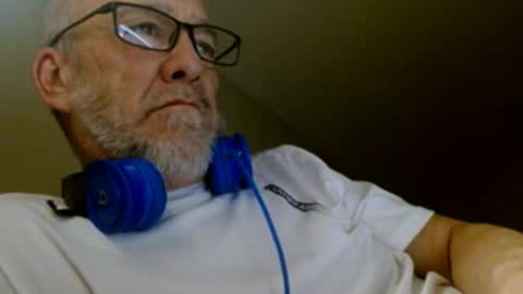 mrtease5 online show from March 19, 7:45 am