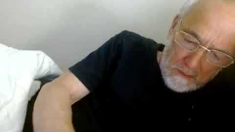 mrtease5 online show from April 16, 3:40 am