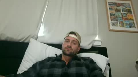 Snapshot of mrthickly818 chatting on March 6, 6:26 pm mrthickly818 online show from March 6, 6:26 pm