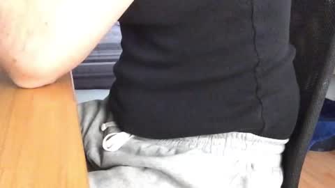 Snapshot of mrtsch chatting on November 28, 10:07 am Tony online show from November 28, 10:07 am