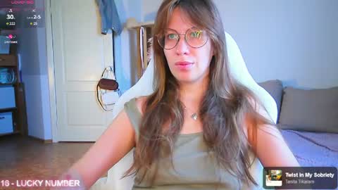 Snapshot of ms_allison chatting on July 4, 5:57 am Allison online show from July 4, 5:57 am