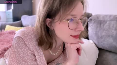 ms_christiana online show from February 5, 11:37 am