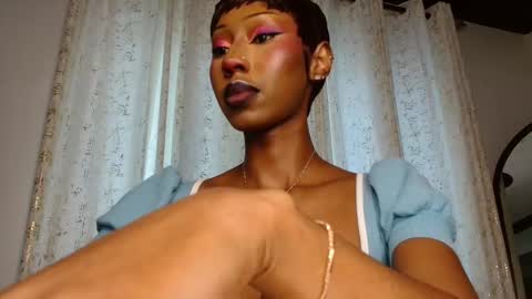 ms_crystal online show from May 28, 9:39 am