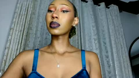 Snapshot of ms_crystal chatting on July 15, 4:01 pm ms_crystal online show from July 15, 4:01 pm