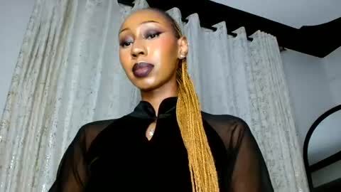 Snapshot of ms_crystal chatting on July 27, 2:18 am ms_crystal online show from July 27, 2:18 am