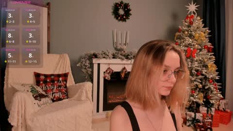 Snapshot of ms_elizabethqueen chatting on December 9, 3:22 pm Elizabeth online show from December 9, 3:22 pm