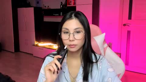 ms_emily_ online show from November 27, 5:48 pm