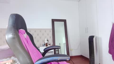 Snapshot of ms_freya chatting on April 23, 2:24 am Freya online show from April 23, 2:24 am