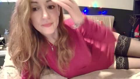 Snapshot of ms_mel chatting on February 23, 8:12 am Melanie online show from February 23, 8:12 am