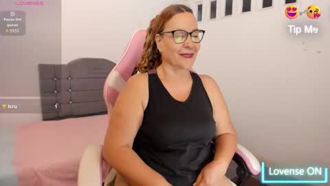 ms_samanta online show from March 26, 11:05 am