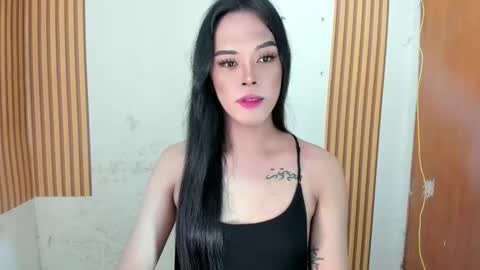 Snapshot of ms_selenaxx chatting on December 23, 1:58 am selena online show from December 23, 1:58 am