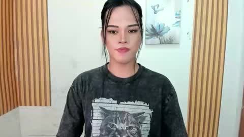 selena online show from April 14, 7:14 am