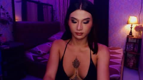 Snapshot of msasianbigcockts chatting on December 26, 9:01 am Thea online show from December 26, 9:01 am