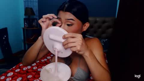 Snapshot of msasianbigcockts chatting on October 29, 10:06 am Thea online show from October 29, 10:06 am