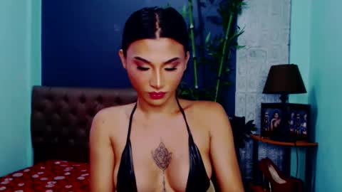 Thea online show from November 18, 12:38 am