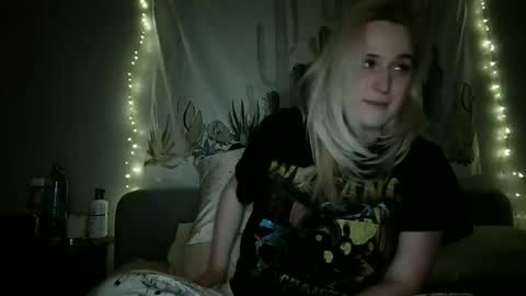 msclairewhatever online show from November 21, 10:58 am