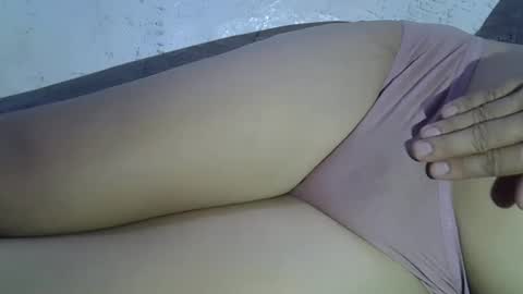 Snapshot of mscumshotter chatting on January 19, 8:39 am mscumshotter online show from January 19, 8:39 am