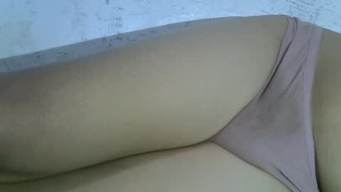 Snapshot of mscumshotter chatting on January 25, 8:21 am mscumshotter online show from January 25, 8:21 am