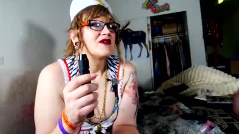 Cunty Luxxe online show from August 2, 4:11 am