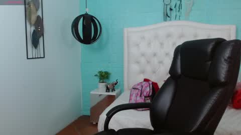 Jossie online show from March 4, 2:27 am