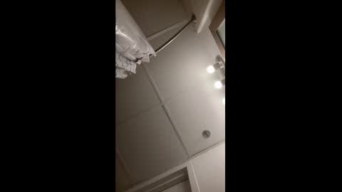 mskitty000 online show from November 7, 8:09 pm