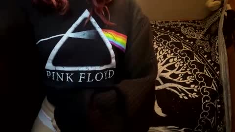 Mallow online show from December 3, 3:30 am