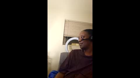 Snapshot of msmechocolate chatting on March 28, 1:27 am msmechocolate online show from March 28, 1:27 am