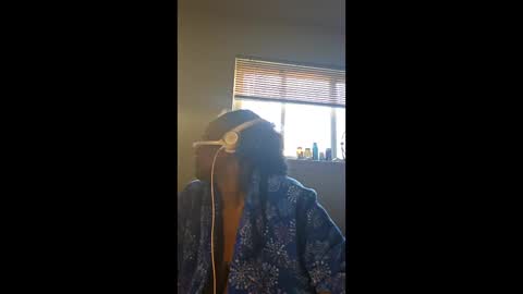 Snapshot of msmechocolate chatting on May 9, 12:05 am msmechocolate online show from May 9, 12:05 am