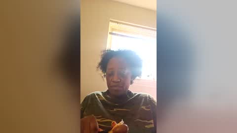 Snapshot of msmechocolate chatting on July 4, 8:26 pm msmechocolate online show from July 4, 8:26 pm