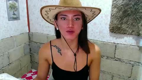 Snapshot of mspalami19 chatting on October 20, 2:17 pm Keanna Mae Gracia online show from October 20, 2:17 pm