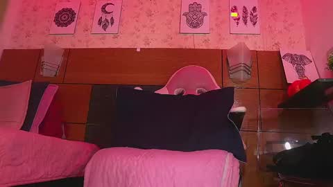 Manuela  online show from February 11, 6:08 am